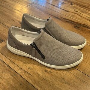 Josef Seibel Caren 22 Classic Slip On Loafer Sneaker Grey Size 40 EU (US 8.5-9)